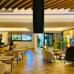 Szálloda By Ihg Nápoly
