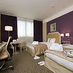By Ihg Szálloda 4*