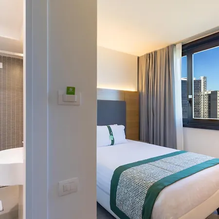 By Ihg Hotel 4*