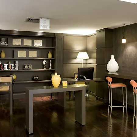 By Ihg 4* Naples