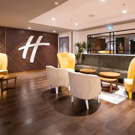 Hotel By Ihg