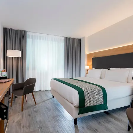 By Ihg Hotel 4*