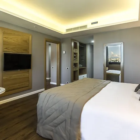 By Ihg Szálloda