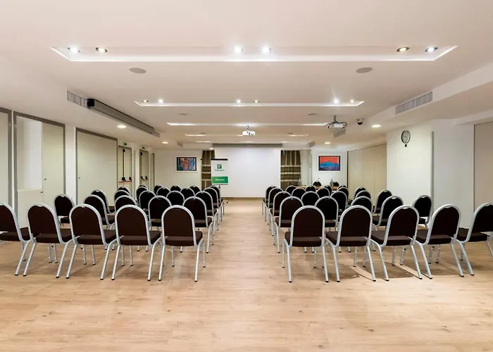 Hotel By Ihg Nápoles