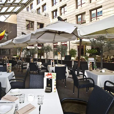 홀리데이 인 호텔