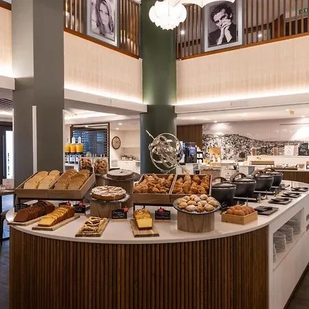 Hotel By Ihg 4*