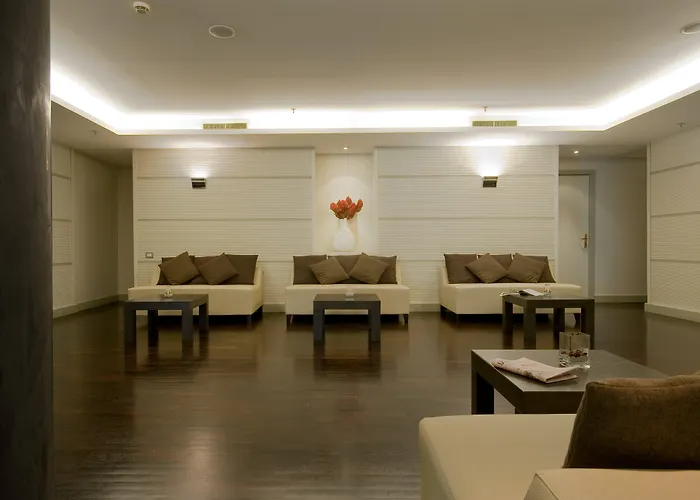 By Ihg