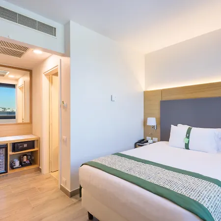 Hotel By Ihg 4*