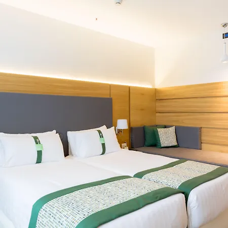 Hotel By Ihg Naples