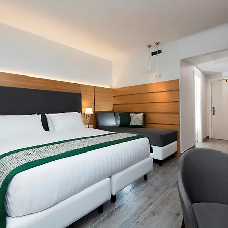 Hotel By Ihg