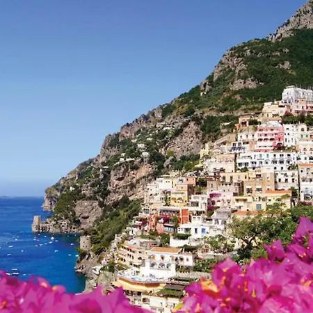 By Ihg 4*