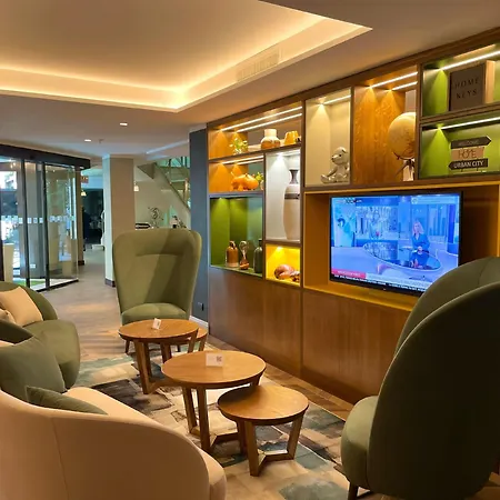 Hotel By Ihg Naples