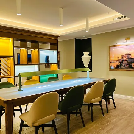 Hotel By Ihg 4*