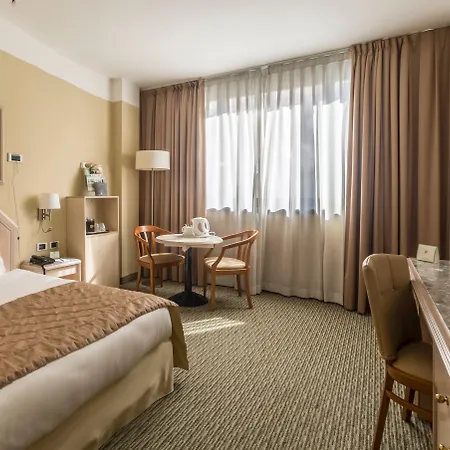 By Ihg 4*